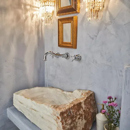 Arvanitis Cave Village Akrotírion