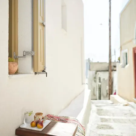 Arvanitis Cave Village * Akrotírion