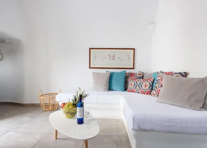 Arvanitis Cave Village 公寓