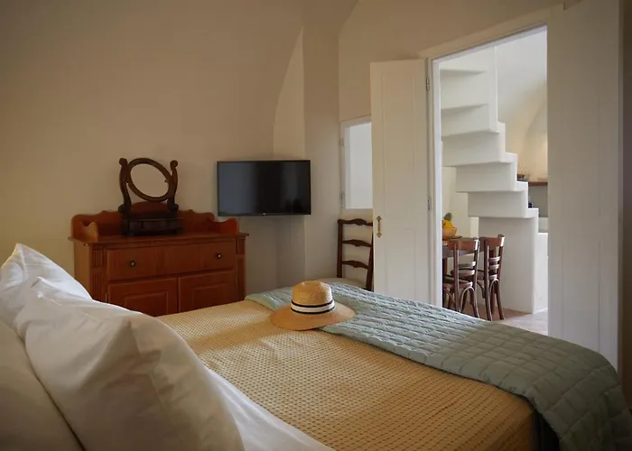 Arvanitis Cave Village Lägenhet *