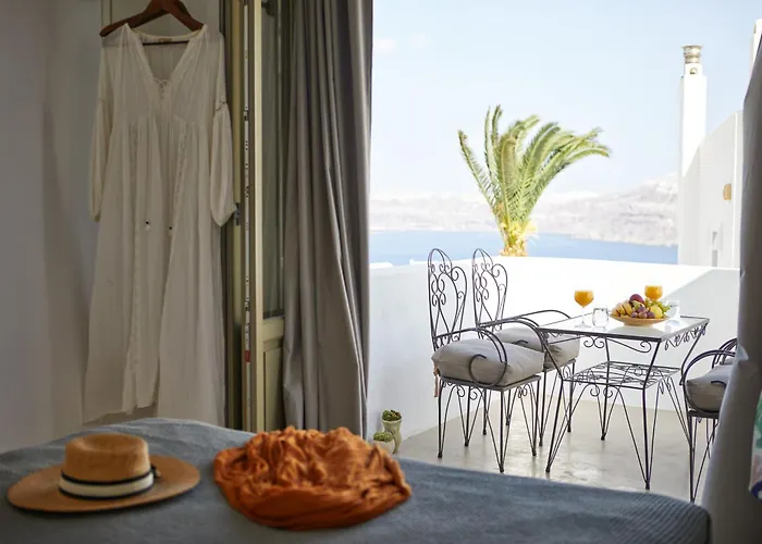 Arvanitis Cave Village * Akrotírion