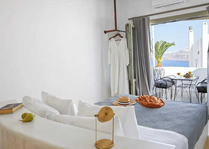 Arvanitis Cave Village Akrotírion