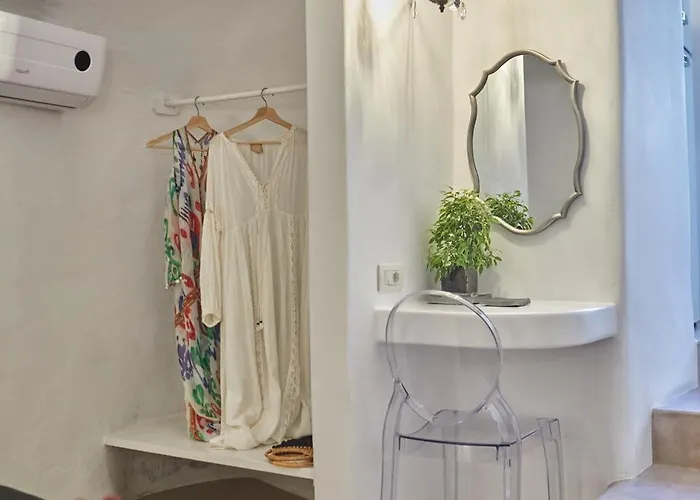 Arvanitis Cave Village Akrotírion